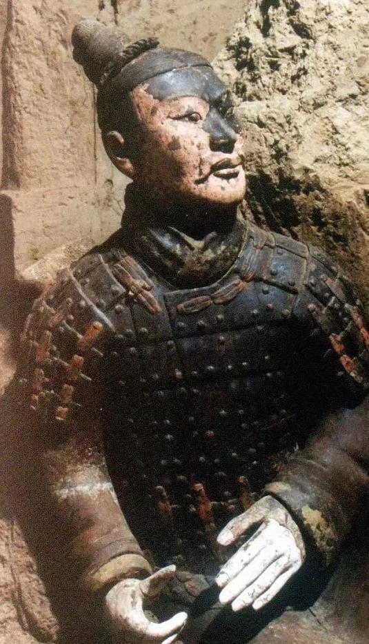 秦俑一号坑最新考古发现图片,偷偷考古发现秦俑是真的吗