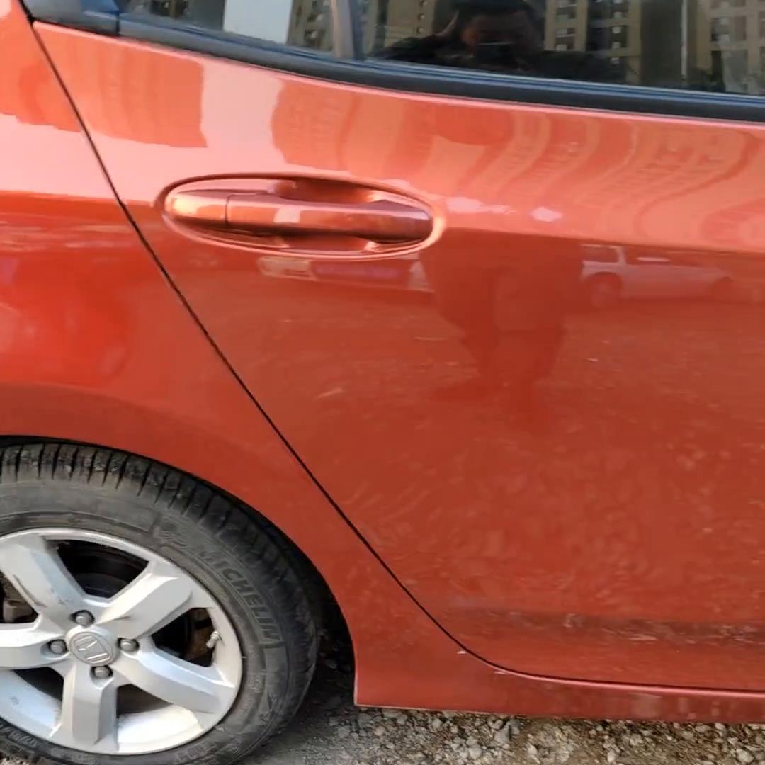 本田锋范2010款1.5手动精英品致版,2017年本田锋范自动1.5cvt二手价