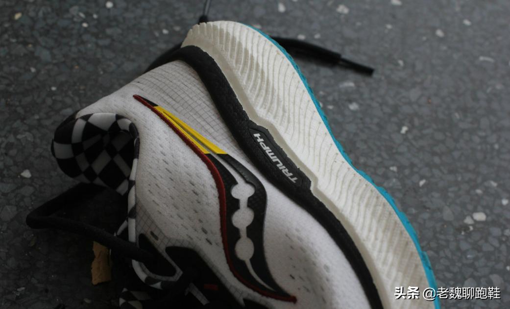 耐克vaporfly3代对比国产碳板跑鞋,国产跑鞋和进口区别