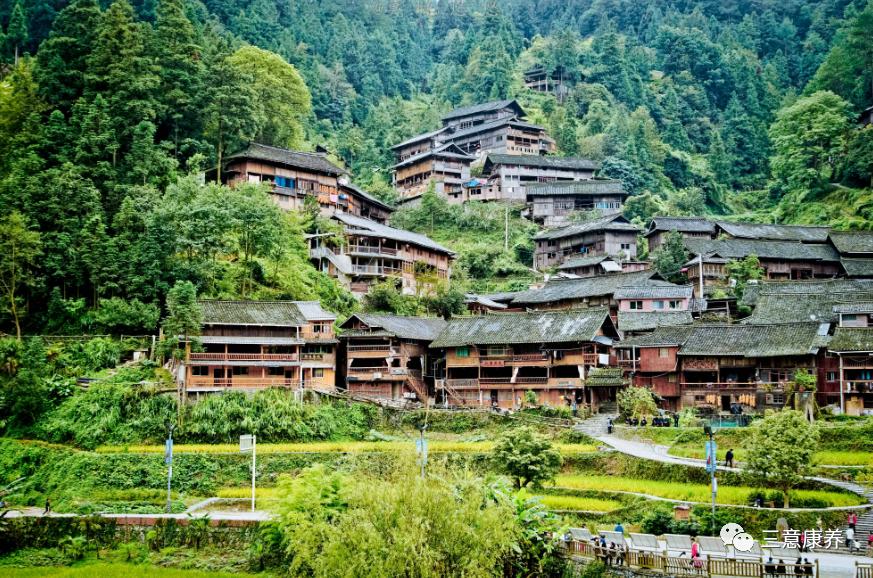 贵州凯里苗寨包吃包住农家乐,贵州黔东南民宿50元一天包吃住