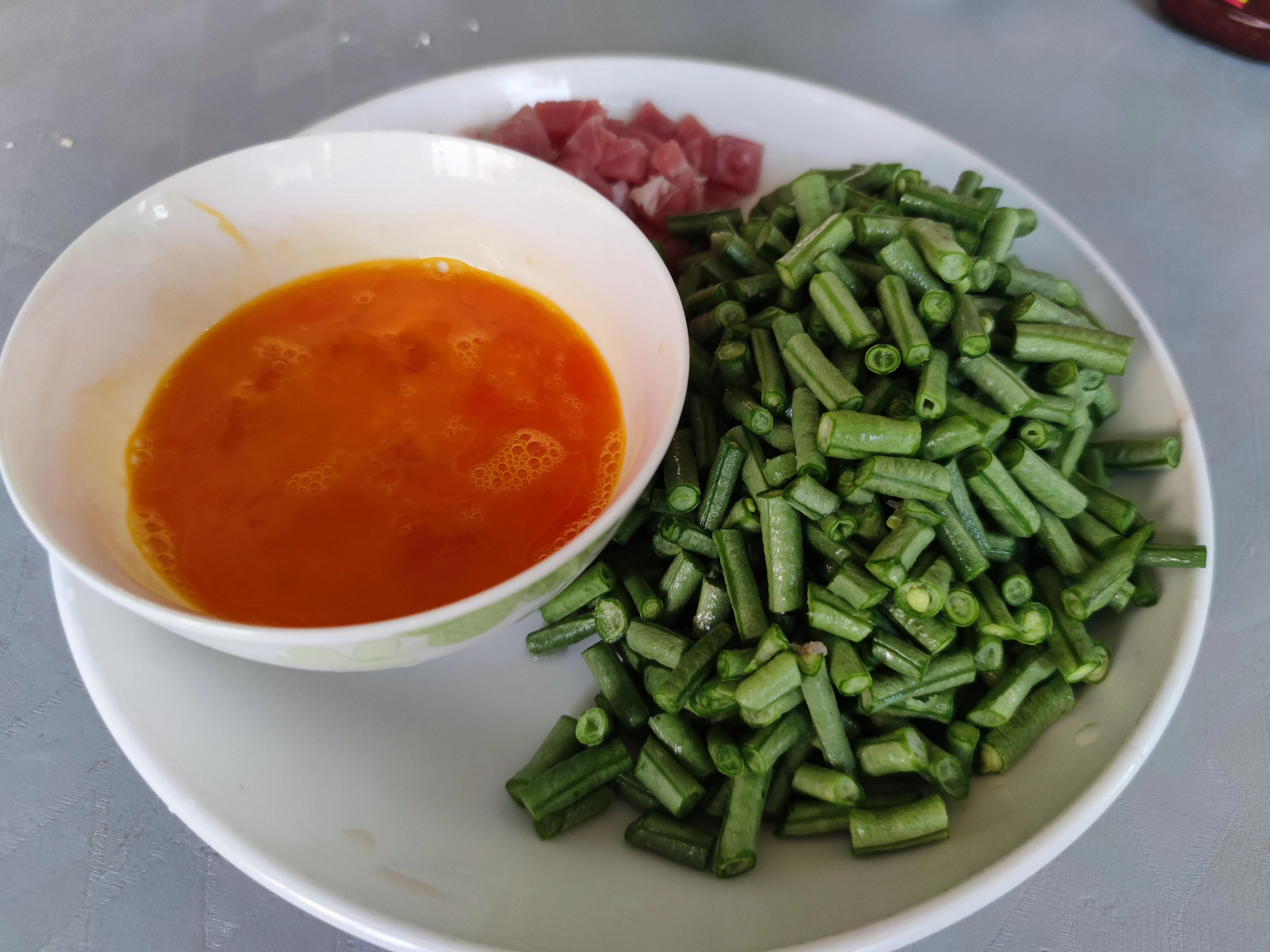 明日七月初一，提醒中老年：4样上桌，驱霉纳吉，诸事顺遂平安过