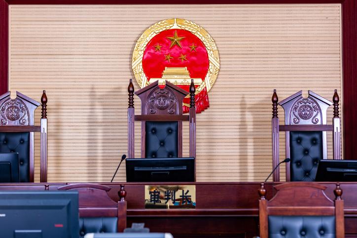 合同有瑕疵能否以此为证据起诉,具备法律效力的合同纠纷