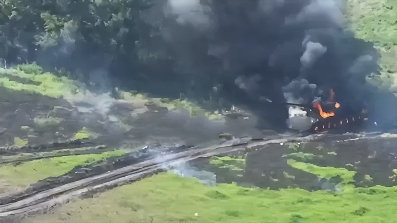 俄军俘获豹2a6,俄军俘获一辆几乎完好的德国豹2a6