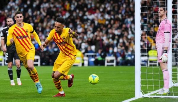 国家德比0-4巴萨攻陷伯纳乌，哈维重建的巴萨重回正轨