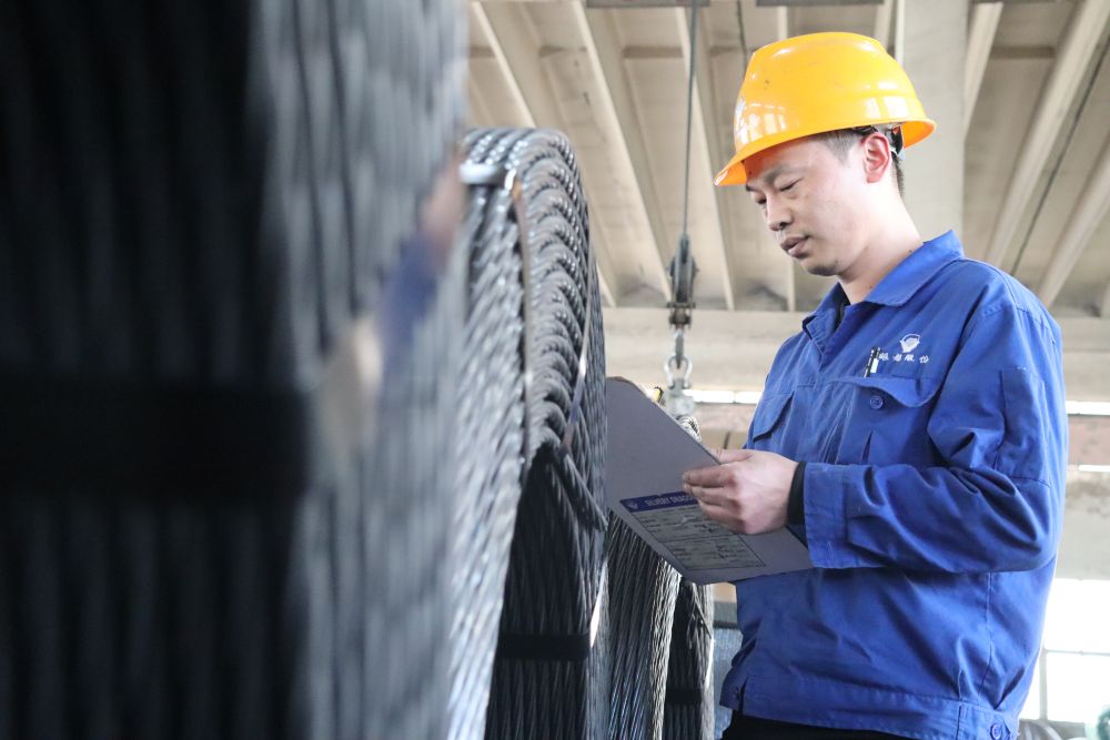 走进民企看信心丨一家民营企业如何打造“钢铁肋骨”