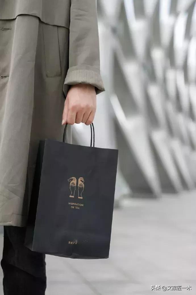 跨界小能手,喜茶新出的联名款测评