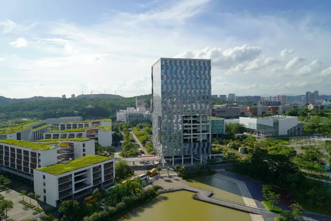 火了!深圳一高职牵手华为、腾讯、360、亚马逊等，专家组团来访