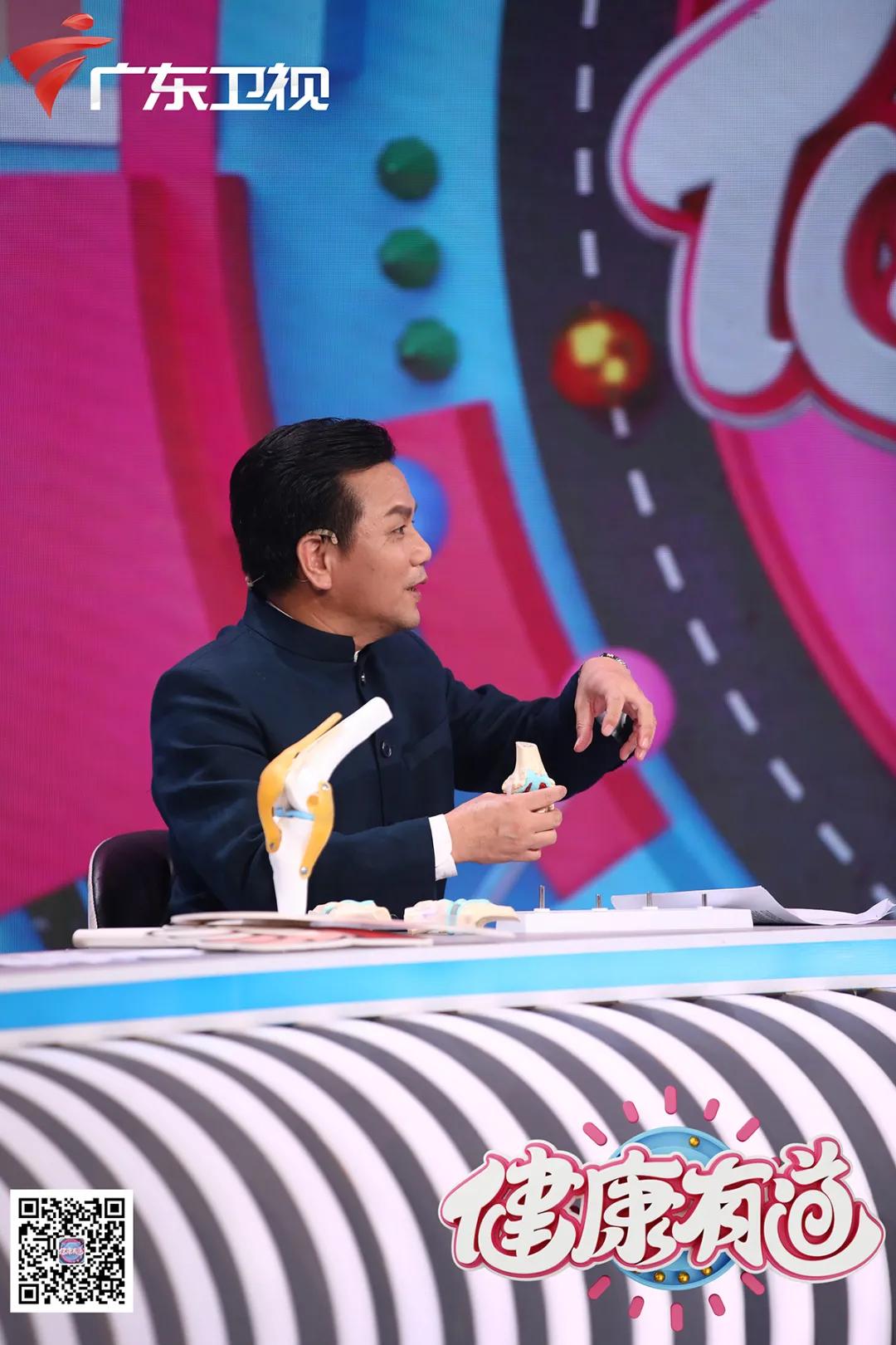 关节一动就咔咔响是缺钙吗,关节炎阴雨天疼痛会加重吗