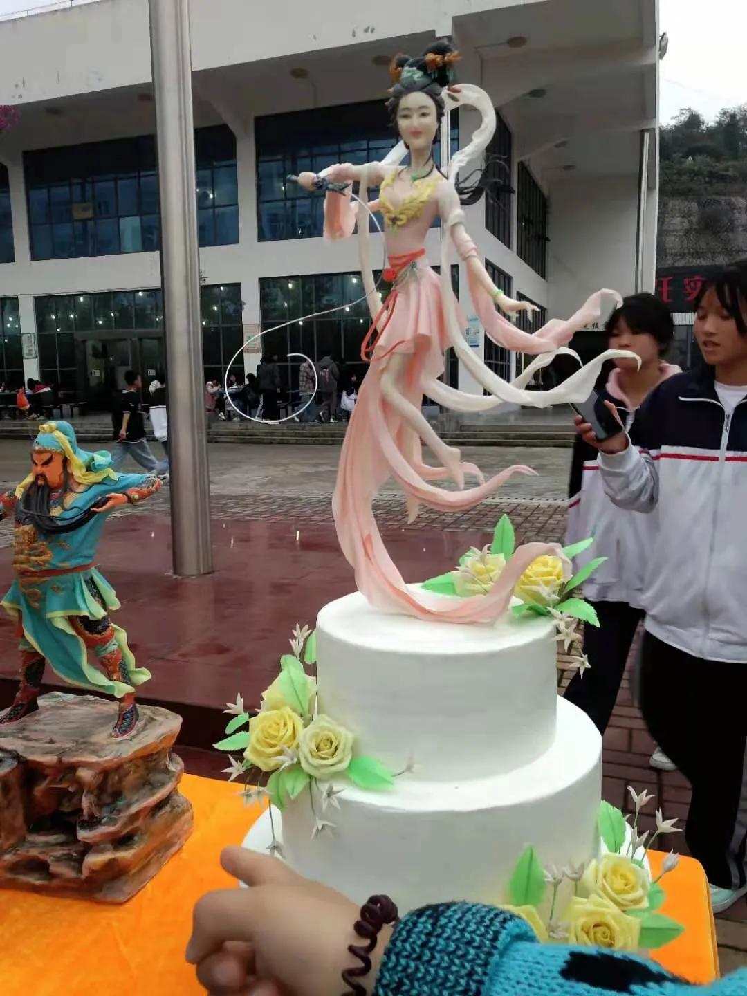 当下教育模式存在的问题,当代教育的弊病文章