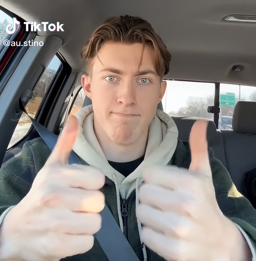 边洗澡边吃橙子像猴子,边洗澡边吃橙子的感觉