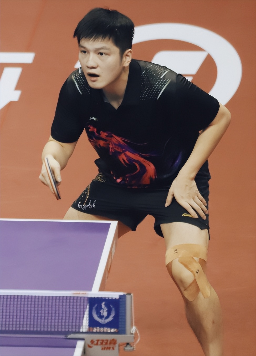 樊振东独取2分晋级决赛:世界第一四战四胜球迷直言人品球品俱佳
