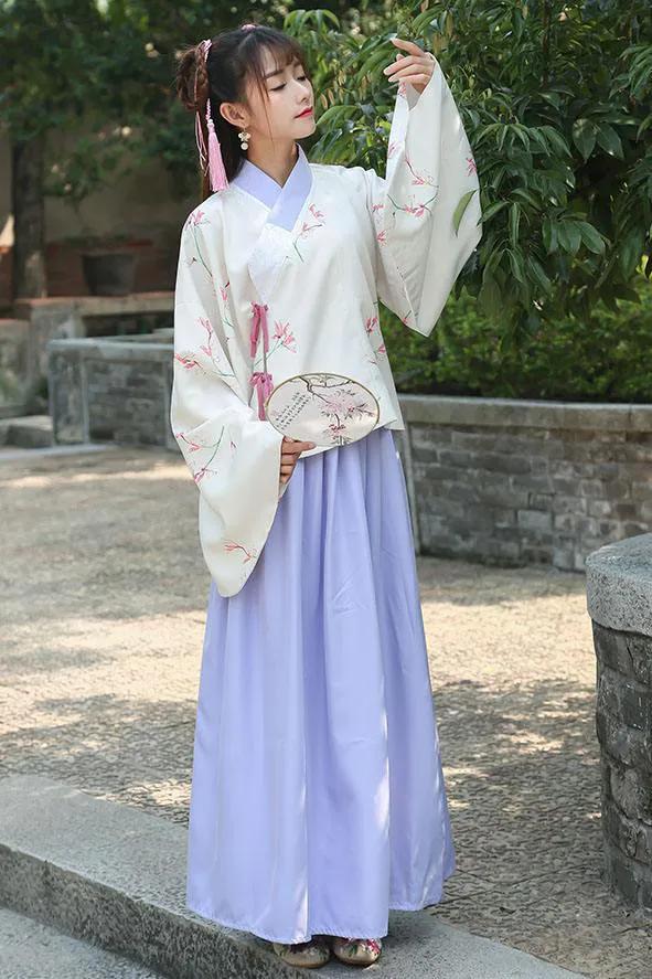 五十六个民族之柯尔克孜族服饰,五十六个民族服饰合集满族