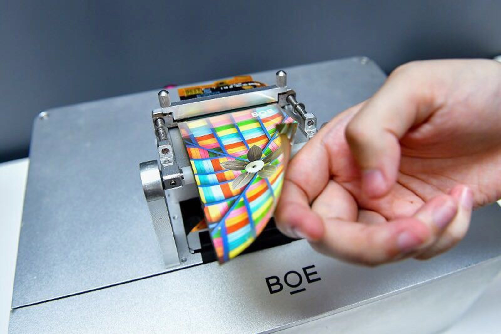 打脸来得如此之快原版,华为的屏幕和三星的屏幕哪个好