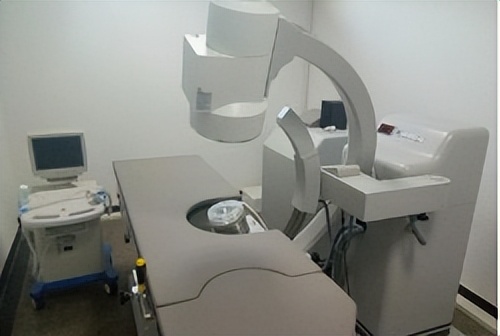 冷却系统的运用和创新，如何实现持续的温度控制和监测？