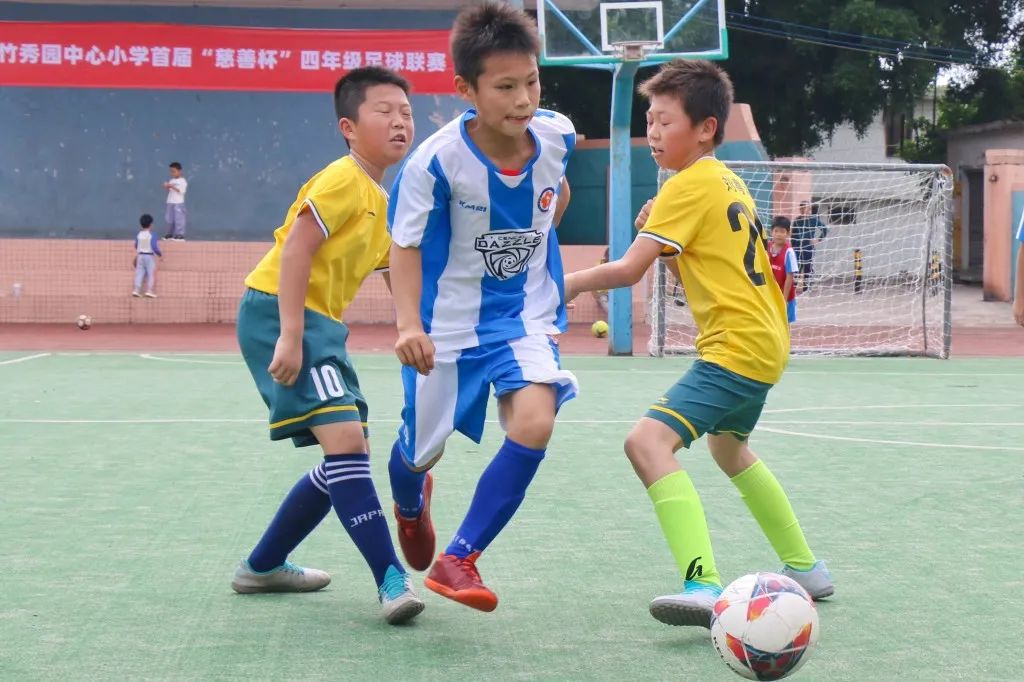 中山市校园足球联赛初中组,中山区第11小学总校直播足球比赛