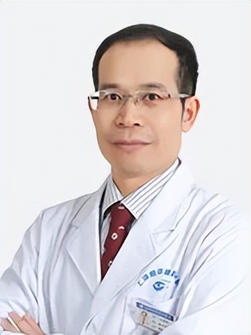 视力模糊眼前有黑影,眼前看到黑影滚动视力差怎么回事