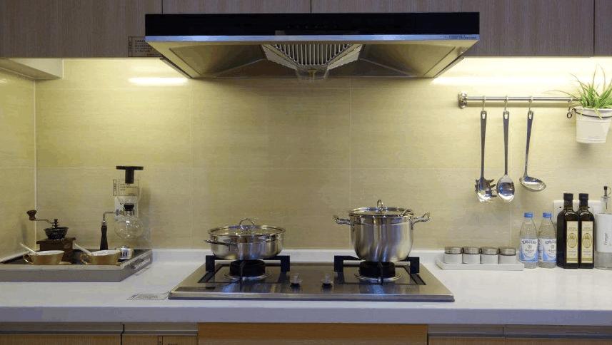 去除油烟机上的油渍小窍门,抽油烟机上的油渍去除方法