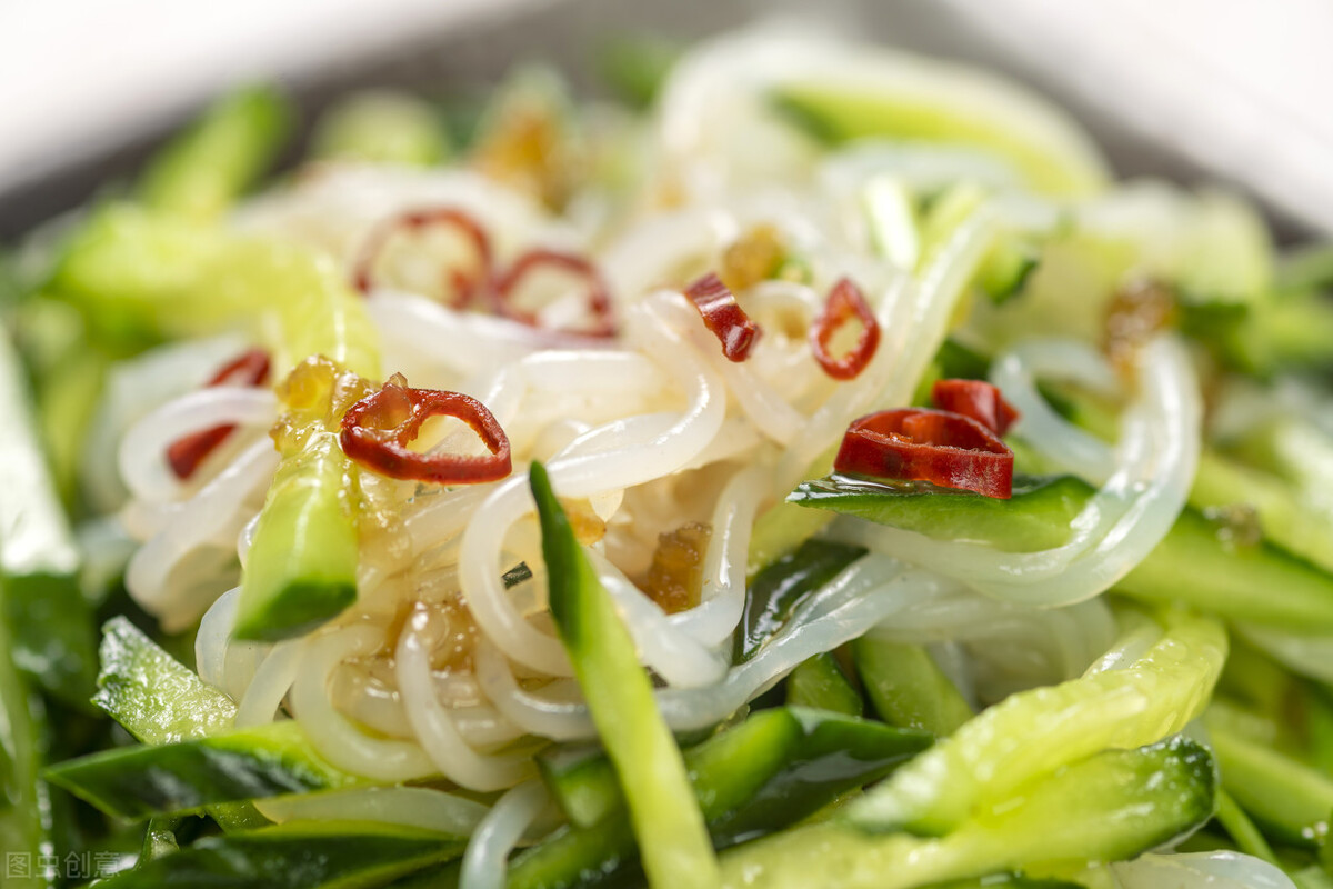凉拌粉丝腐竹的家常做法简单窍门,做凉拌粉丝牢记3个诀窍