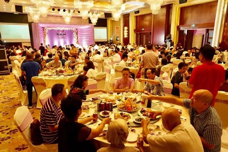 外甥在我家吃住8年，女儿结婚收到他的随礼，让我看懂了人性