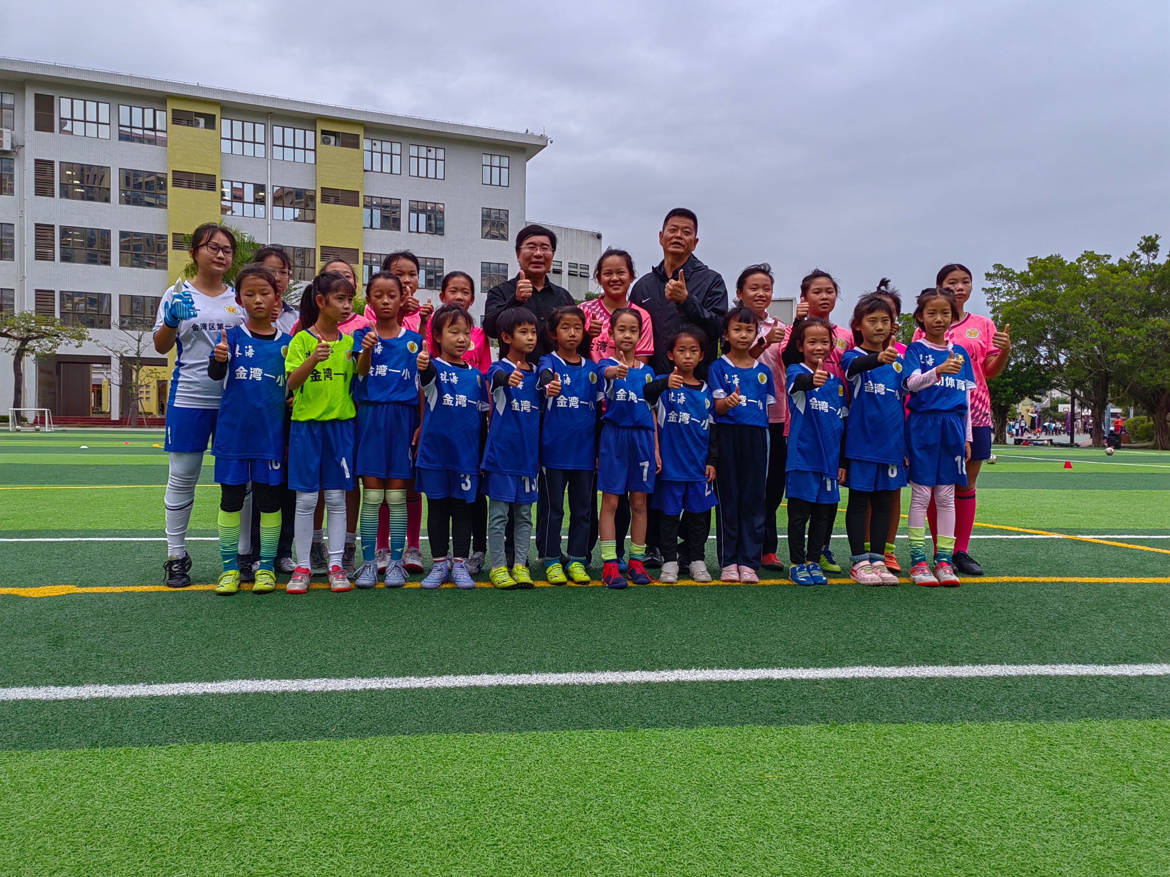 足球解说员韩乔生,韩乔生解说足球