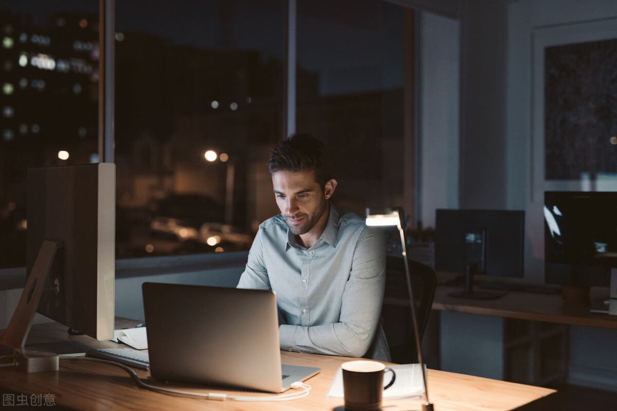 爱搬弄是非的人怎么相处,喜欢搬弄是非的人一定远离