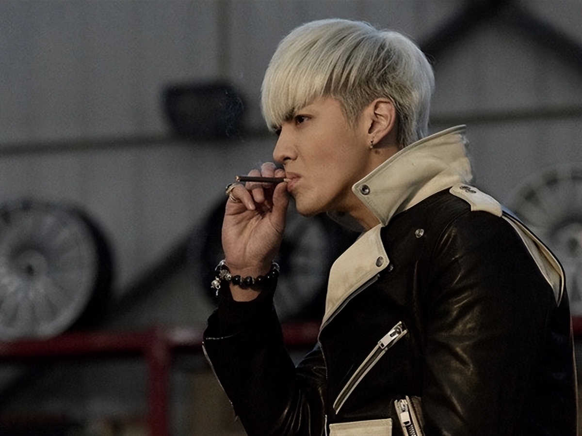 吴亦凡，终于为自己的“风流”付出了代价