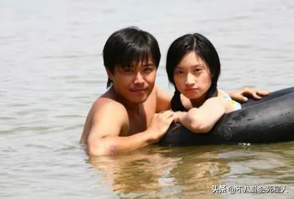 朱亚文和老婆亲密互动,朱亚文和媳妇的恩爱合照