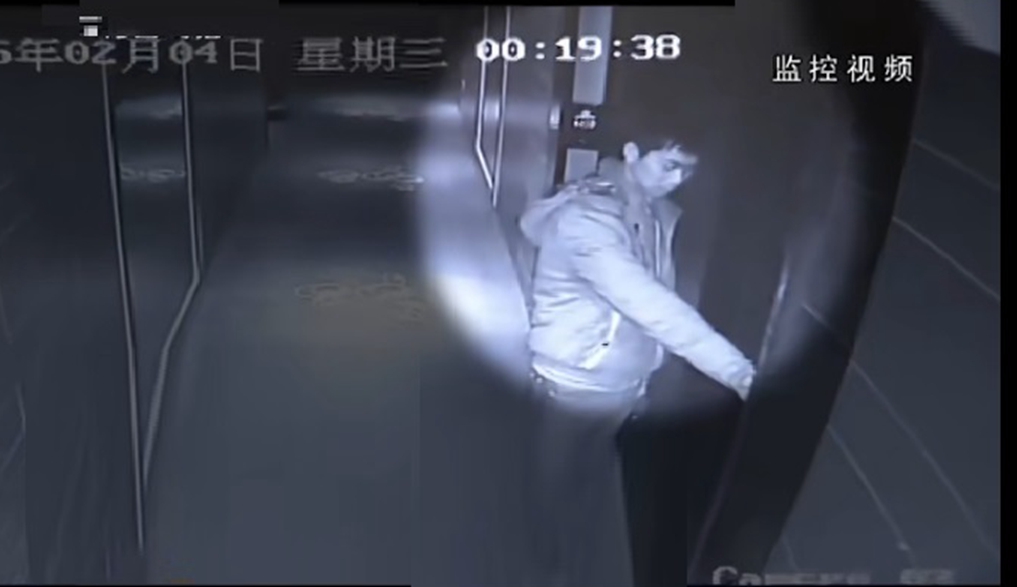 已婚女找男网友偷吃后失联，一个2秒钟的动作，引出让人唏嘘真相