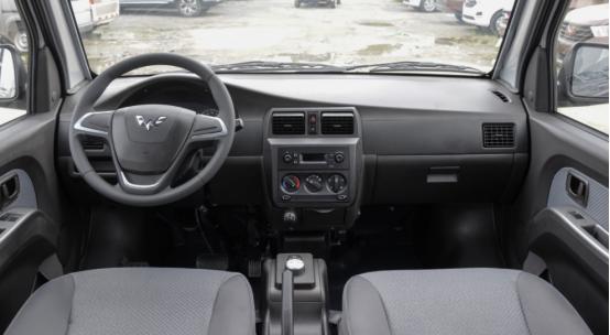 五菱荣光ev货运,五菱荣光ev新能源汽车能拉多少货