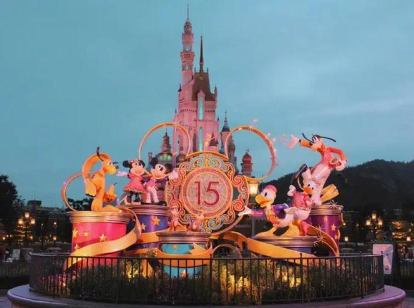 迪士尼乐园在中国有几家,迪士尼乐园为什么在中国只有一个