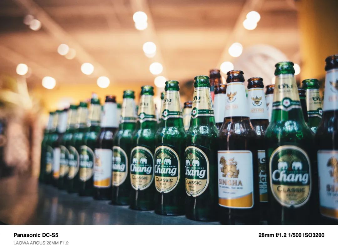 氛围感和画质我全都要！国产老蛙28mm大光圈镜头新品测评