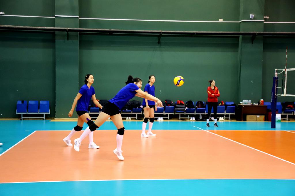 女排二队又有新调整！6希望之星加入集训，全力备战2项青少年比赛