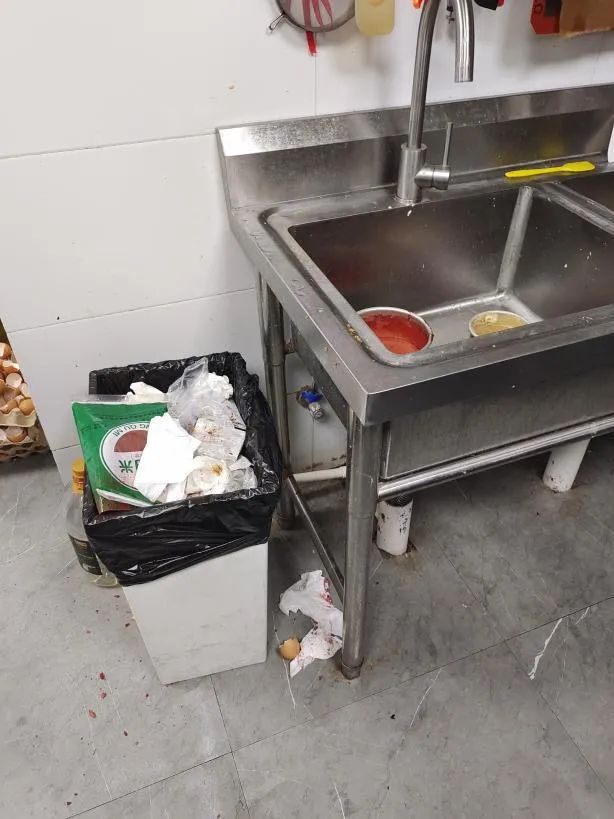 网红蛋糕店黑幕,知名网红蛋糕店被立案调查