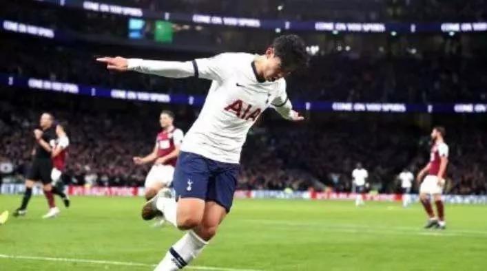 震惊足坛的十大球,震惊足坛的前十大奇迹