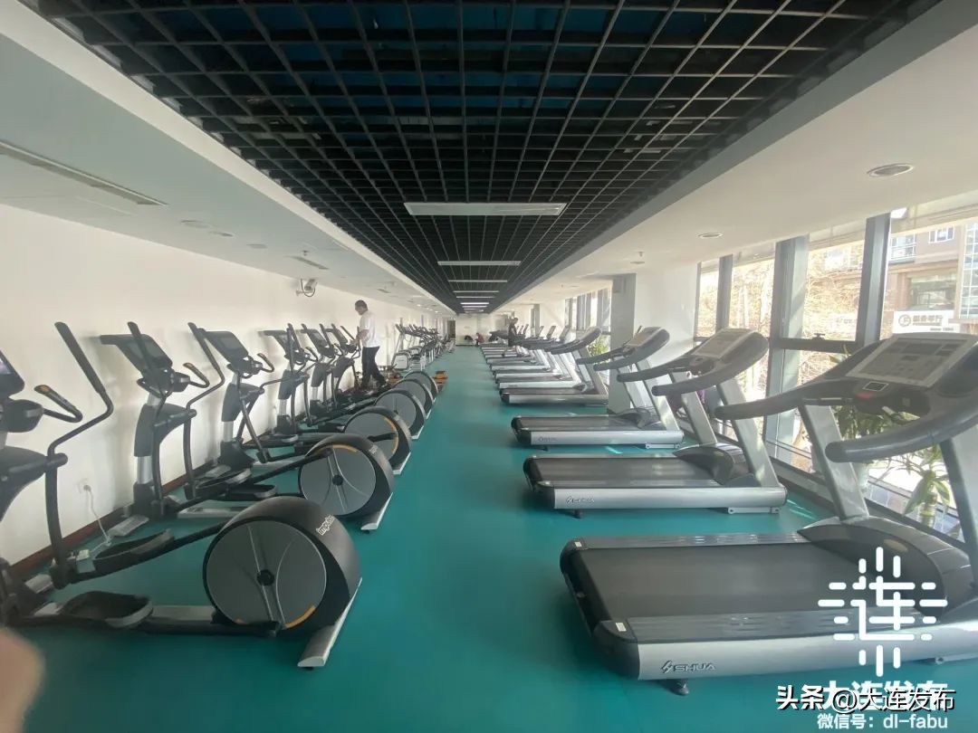 家门口室内新运动馆,家里的运动场地