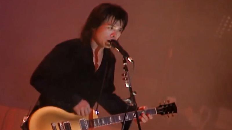 伍佰和刘德华在歌坛谁厉害,伍佰的什么歌让刘德华唱火了