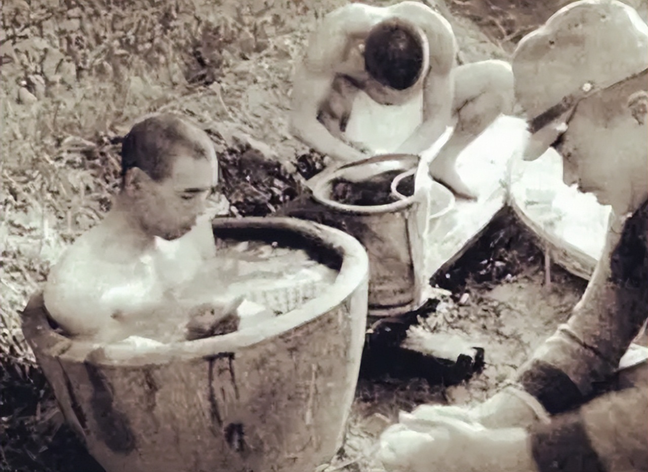 1939年河北一小伙给日军搓澡，乡亲骂他汉奸，后来才知他立了奇功