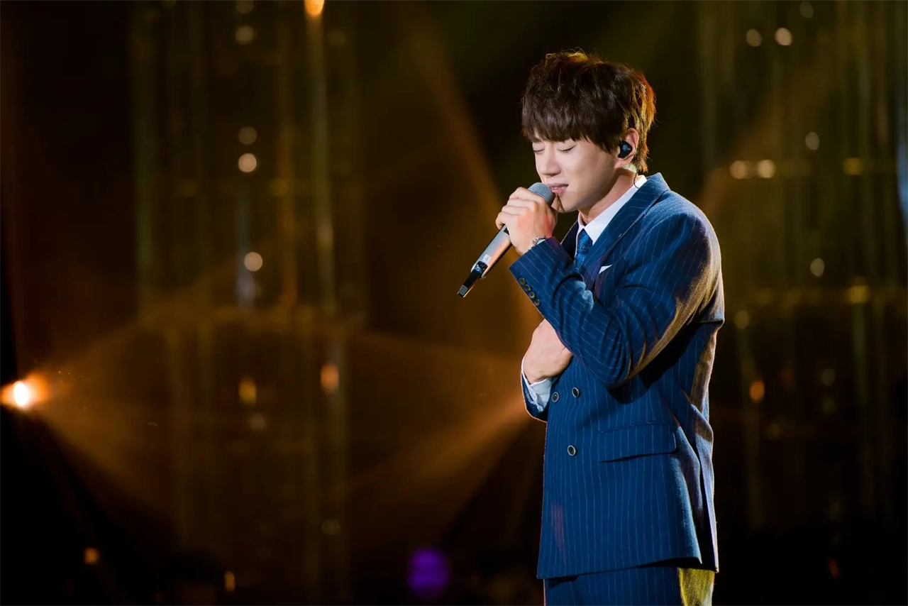 韩国明星回国捞金 (在中国捞金的韩国艺人)