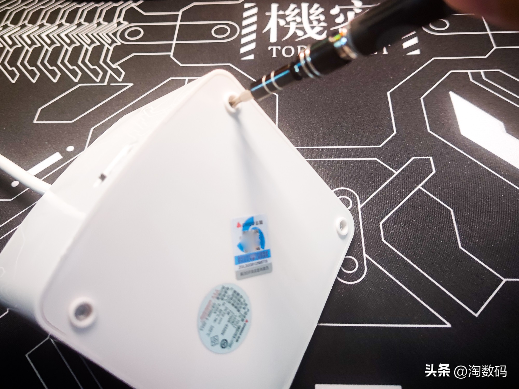 智能台灯拆解测评,无极调光台灯拆解