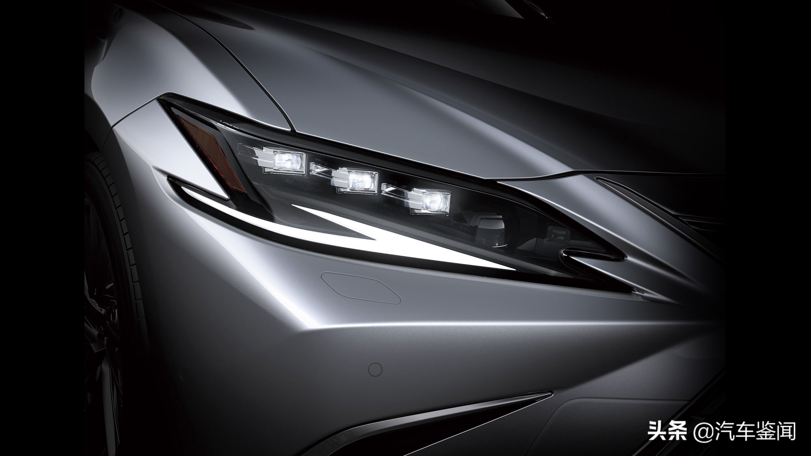 雷克萨斯es200对比es500,雷克萨斯es2022款es200