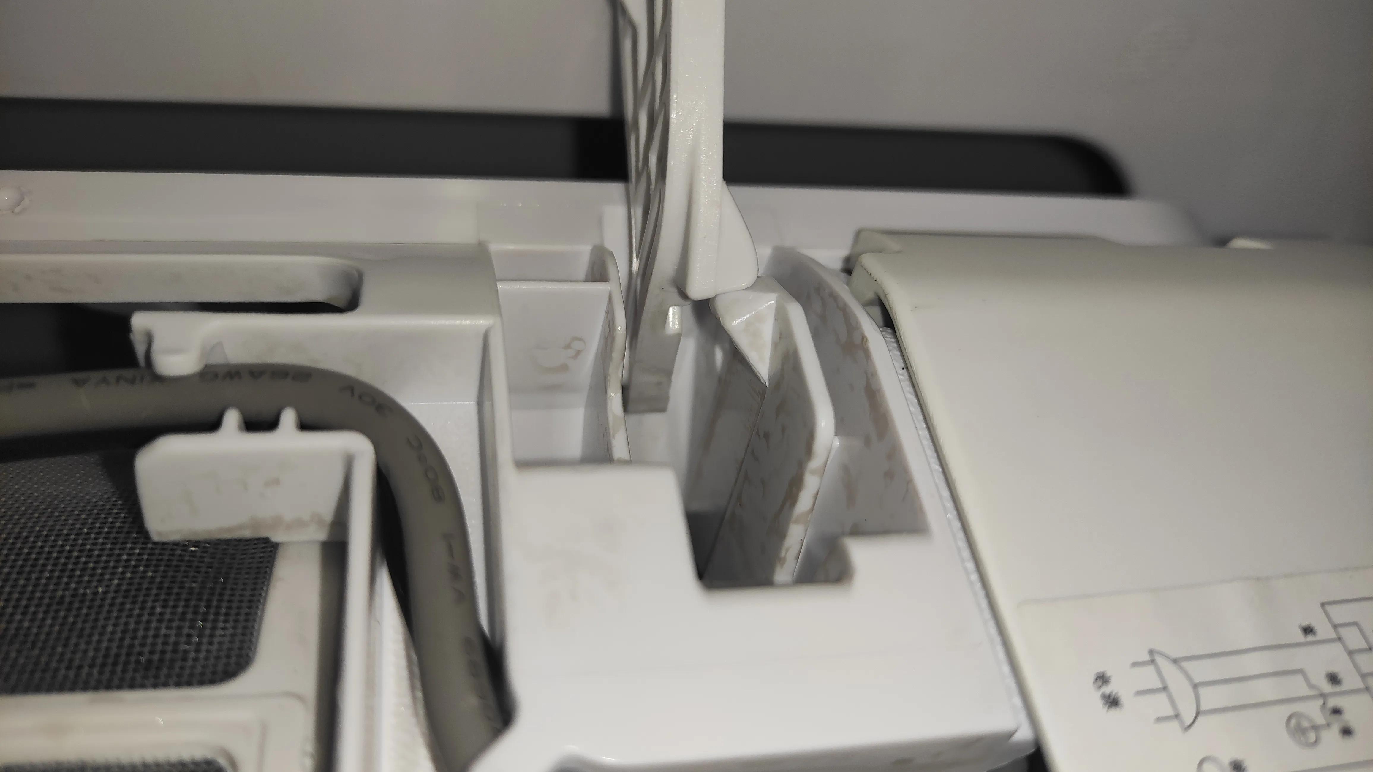 日产天籁汽车空调有异味怎么处理,空调有异味清洗后可以放心使用吗