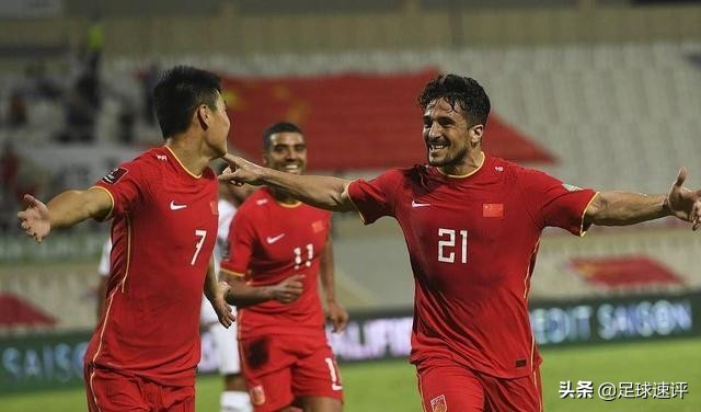 记者爆料：中乙球员月薪3000也被欠薪，球员想吃拉面要去别的队蹭