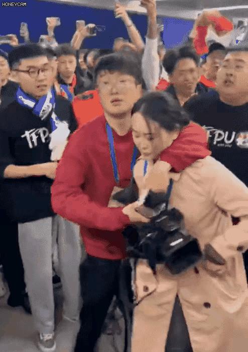 如果足球让人性变得狭隘和暴戾,我们应该评估是否取消这个项目