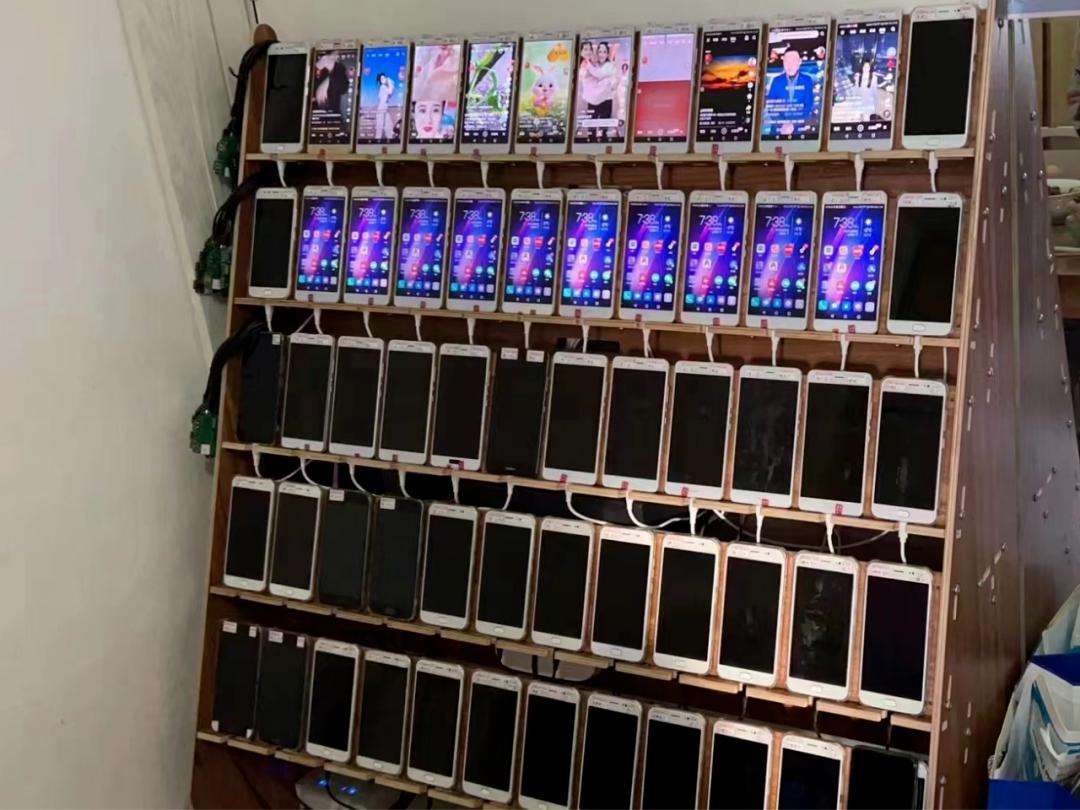 警方抓捕10人团伙,涉案金额达1亿警方打掉1个窝点