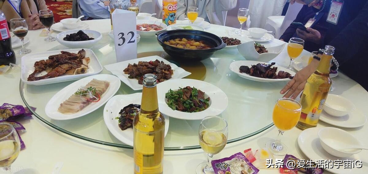 公司注重员工培养有完整的晋升,实施员工培训与晋升机制的企业