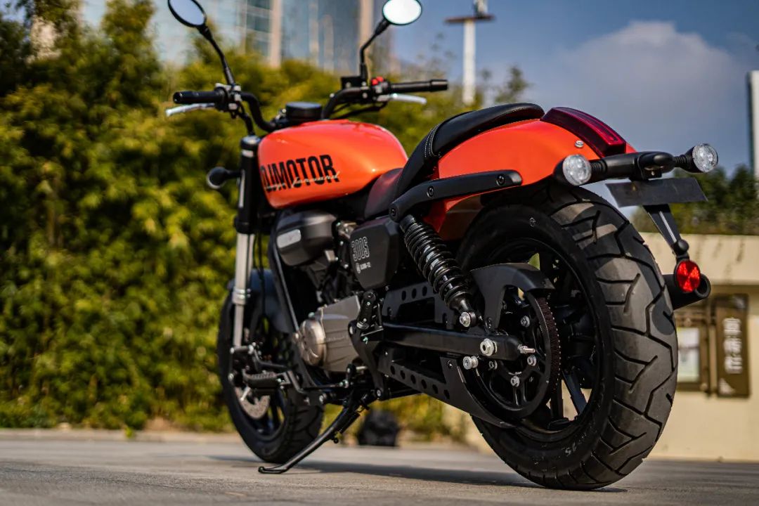 qj新闪300s测评,qjmotor300s测评