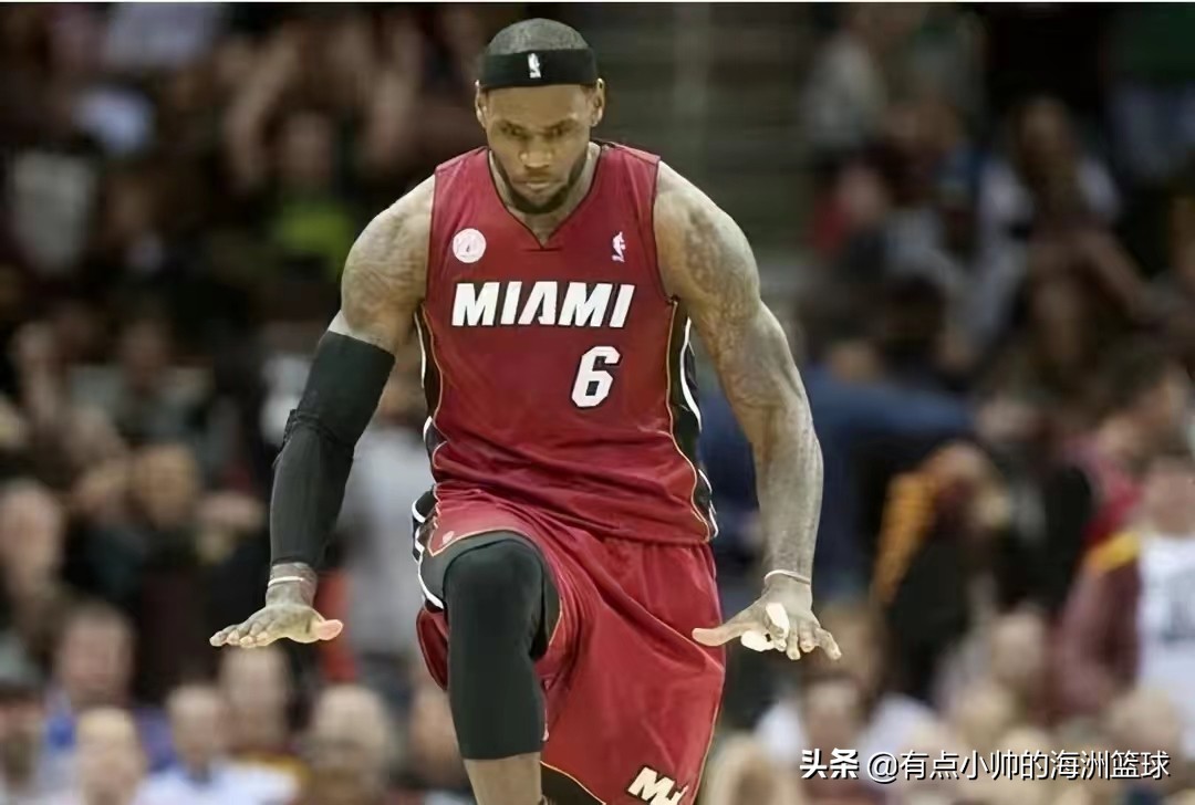 库里影响力大,库里招牌动作手势庆祝晚安