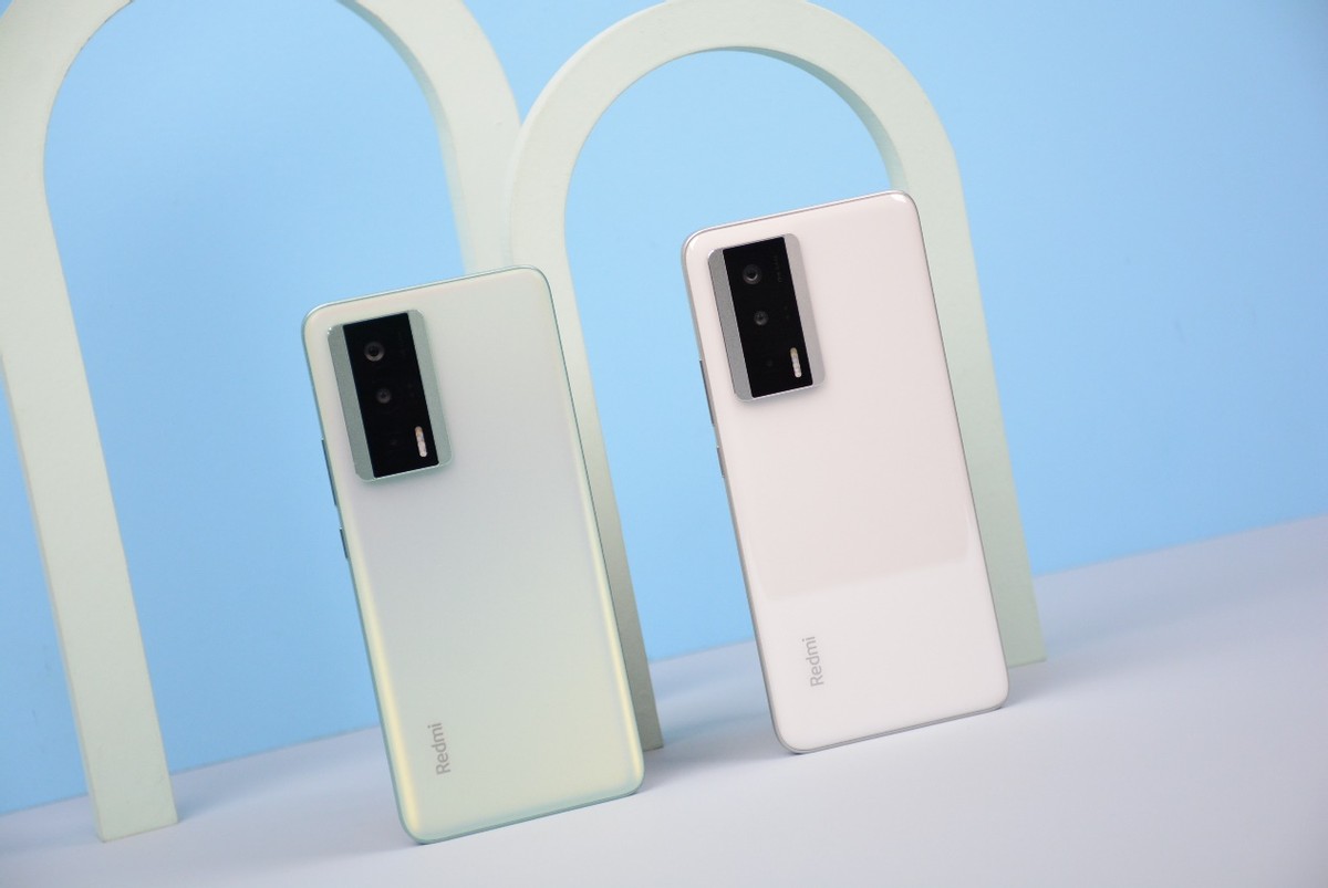 三星2K屏幕+5500mAh，12GB+512GB版跌至1799元，堪称性价比之王