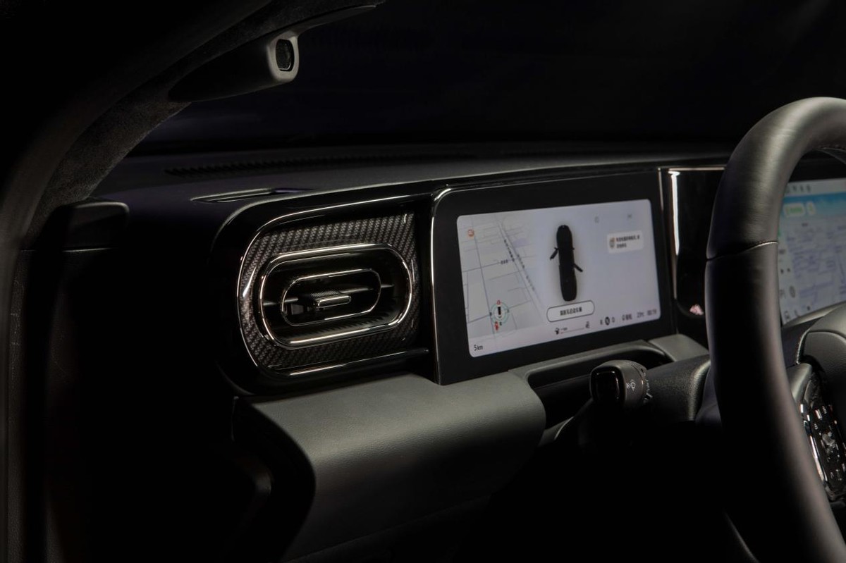 为什么零跑c01不如c11卖得好,零跑c01高性能暗夜极光版