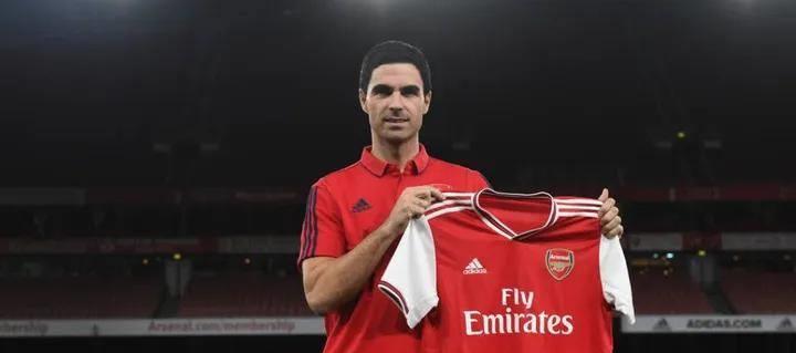 足坛最强俱乐部,理性讨论足球历史top10球员是哪些